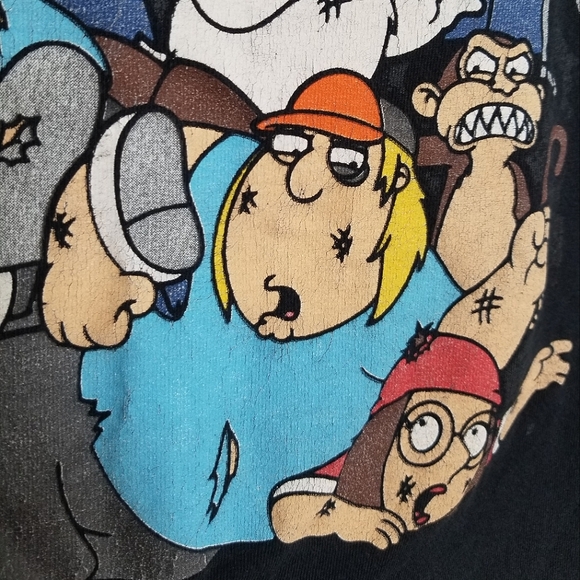 Vintage 2009 Fox Family Guy Characters T-shirt - Picture 4 of 10